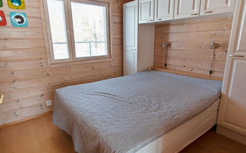 Ylläs-Ropo B: Wood, Architecture, Roof, Home, House, Cottage, Door, Siding, Garden Buildings, Hardwood