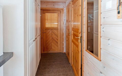 Ylläs-Ropo B: Wood, Architecture, Roof, Home, House, Cottage, Door, Siding, Garden Buildings, Hardwood
