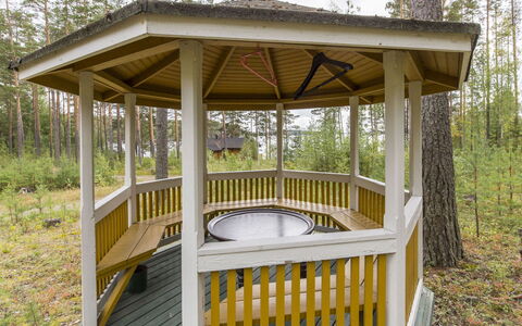 Villa Kukkapää: Wood, Cottage, Log Cabin, Forest, Shed, Garden Buildings, Larch, Woodland, Wood Stain