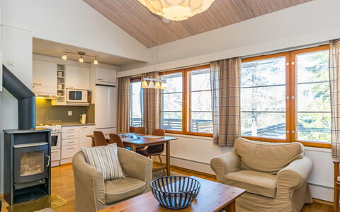 Karhunvartijan Linna C22: Wood, Siding, Cottage, House, Home, Plank, Garden Buildings, Log Cabin, Hardwood, Porch