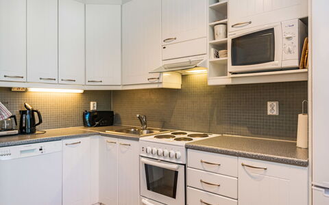 Karhunvartijan Linna C22: Wood, Siding, Cottage, House, Home, Plank, Garden Buildings, Log Cabin, Hardwood, Porch