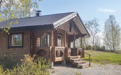Pikkupöllö: Wood, House, Cottage, Roof, Home, Siding, Door, Log Cabin, Garden Buildings, Shed
