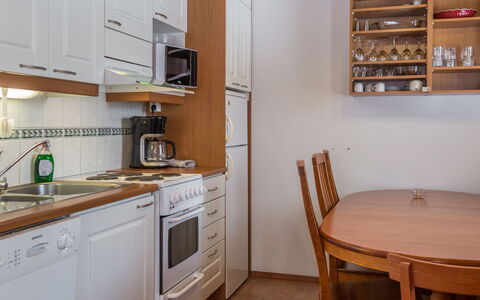 Peiponpesä B: Furniture, Kitchen, Countertop, Kitchen Appliance, Flooring, Cabinetry, Major Appliance, Wood, Interior Design, Floor