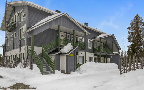 Ylläs-Eeli Green House C2: Cottage, House, Home, Garden Buildings, Siding, Log Cabin, Farmhouse, Estate, Shed, Yard