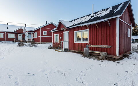 Tammukka i: Cottage, House, Home, Garden Buildings, Siding, Log Cabin, Farmhouse, Estate, Shed, Yard