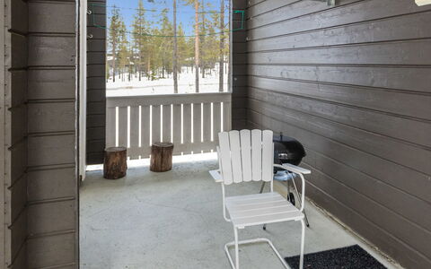 Ylläskankare: Cottage, House, Home, Garden Buildings, Siding, Log Cabin, Farmhouse, Estate, Shed, Yard