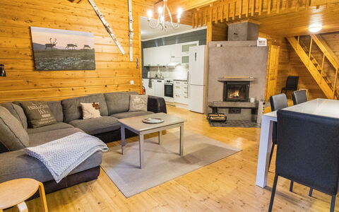 Kiehislevi a: Cottage, House, Home, Garden Buildings, Siding, Log Cabin, Farmhouse, Estate, Shed, Yard