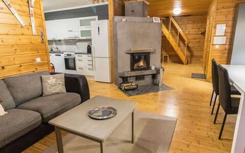 Kiehislevi a: Cottage, House, Home, Garden Buildings, Siding, Log Cabin, Farmhouse, Estate, Shed, Yard
