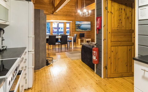 Kiehislevi a: Cottage, House, Home, Garden Buildings, Siding, Log Cabin, Farmhouse, Estate, Shed, Yard