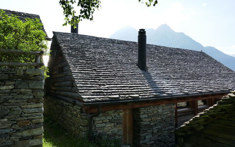 Rustico Cà Dru Lurenz: Roof, Cottage, House, Property, Building, Wall, Rural Area, Architecture, Home, Farmhouse