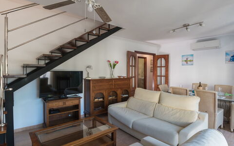 Accommodation:&nbsp;Atria 152.2
