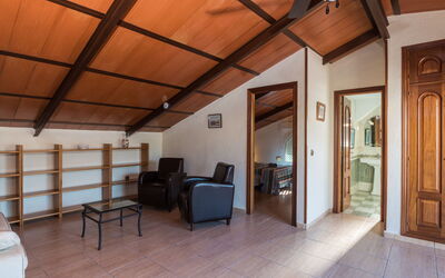 Accommodation:&nbsp;Atria 152.2