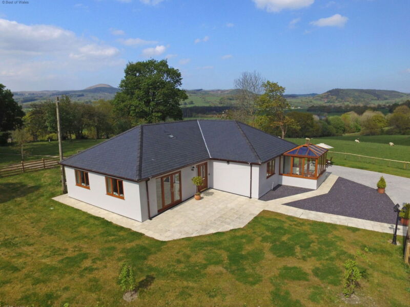 Bwthyn Rhos Gwaliau