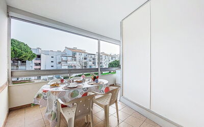 Accommodation:&nbsp;Floralies i 140.5
