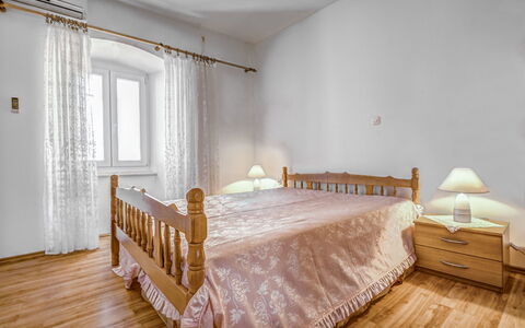 Branko: Furniture, Property, Window, Comfort, Building, Bed Frame, Wood, Textile, Bed