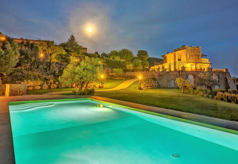 Villa Di Cinzia: Natural Landscape, Nature, Swimming Pool, Property, Estate, Villa, Building, Real Estate, Vacation, Grass