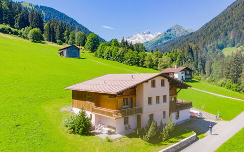 Tschagguns 210: Mountainous Landforms, Natural Landscape, Nature, Mountain, Mountain Village, Mountain Range, Green, Property, House, Hill Station