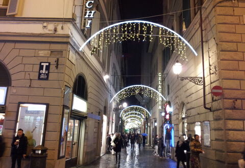 Guelfa House: Building, Architecture, Landmark, Light, Town, Arch, Arcade, Lighting, Night, City