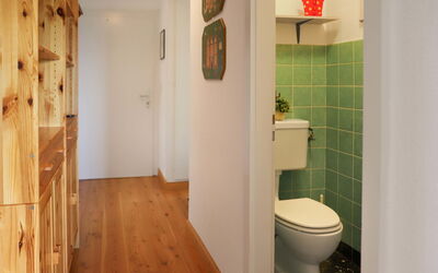 Accommodation:&nbsp;Europa Est 2 Apt 83 639.1