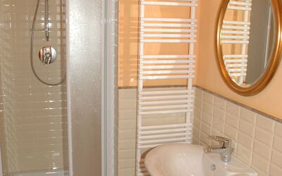 Accommodation:&nbsp;Romita 1