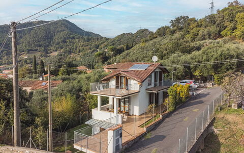 I Modellini: Sky, Plant, Cloud, Building, Property, Window, Slope, Mountain, House, Tree