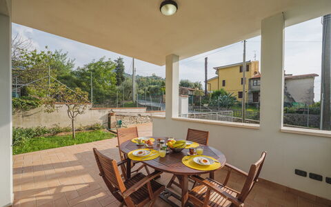 I Modellini: Table, Plant, Furniture, Property, Chair, Building, Flowerpot, Shade, Houseplant, Wood