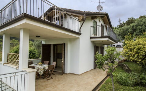 I Modellini: Plant, Building, Cloud, Sky, Property, Tree, Land Lot, Window, House, Residential Area