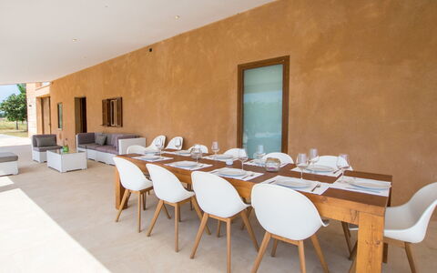 Can Toni: Room, Property, Table, Furniture, Interior Design, Building, Real Estate, Chair, Dining Room, Floor