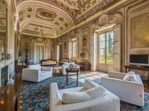 Accommodation:&nbsp;Galleria
