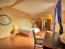 Accommodation:&nbsp;Bastione
