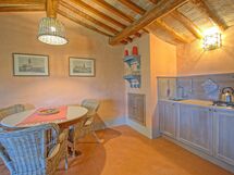 Accommodation:&nbsp;Montegufoni 11