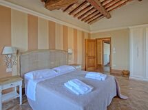 Accommodation:&nbsp;Torre