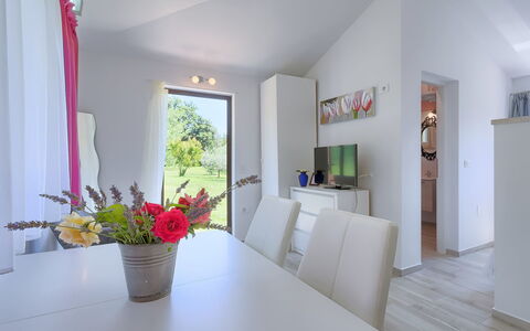Lucija: Property, Room, Interior Design, Building, Floor, House, Furniture, Real Estate, Ceiling, Home