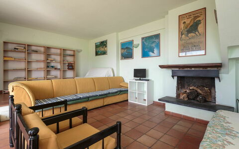 Villa Pia Con Piscina a Recco: Couch, Picture Frame, Furniture, Table, Interior Design, Architecture, Wood, Studio Couch, Living Room, Floor