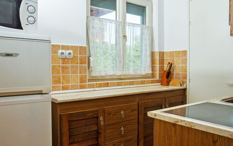 Vilma: Cabinetry, Furniture, Bathroom Cabinet, Window, Building, White, Countertop, Wood, Plumbing Fixture, Interior Design