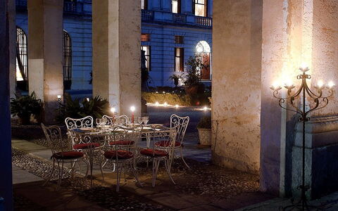 Ca' Marcello: Light, Lighting, Building, Architecture, Night, Sky, Tree, Interior Design, Room, Restaurant