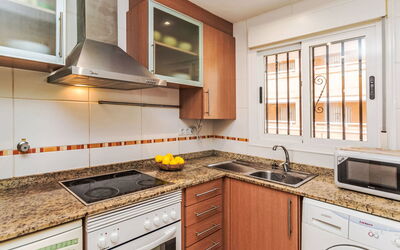 Sea View - Jardines del Mar i 630.1: Kitchen, Kitchen Appliance, Countertop, Major Appliance, Cabinetry, Kitchen Stove, Kitchen Sink, Flooring, Stove, Interior Design
