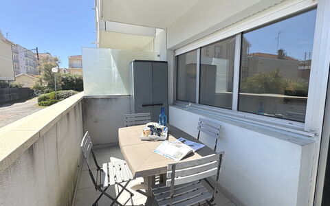 Accommodation:&nbsp;Jetée des Marins 248.8
