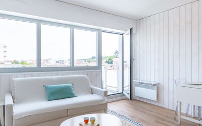 Accommodation:&nbsp;Jetée des Marins 248.5