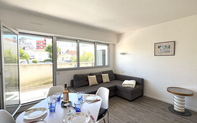 Accommodation:&nbsp;Jetée des Marins 248.8