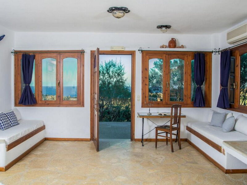 Accommodation:&nbsp;Mononaftis 2.1