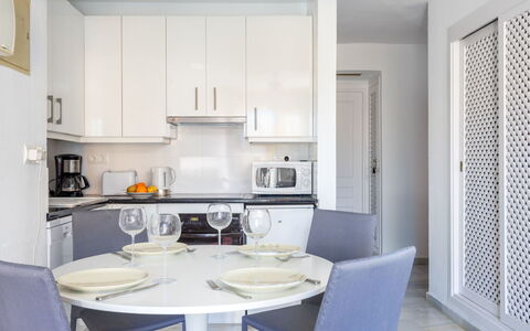 Atalaya Rio Verde: Room, White, Furniture, Interior Design, Property, Building, Kitchen, Ceiling, Countertop, Floor