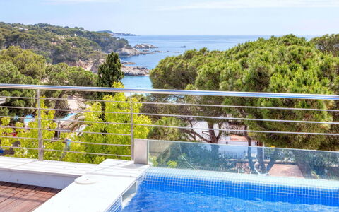 Crystal: Water, Sky, Plant, Property, Swimming Pool, Cloud, Building, Nature, Azure, Fence