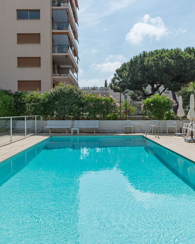 Villa Schneider: Property, Swimming Pool, Building, Real Estate, Condominium, Apartment, Residential Area, House, Leisure, Architecture