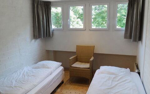 Bungalowpark Landsrade: Furniture, Window, Building, Property, Comfort, Wood, Shade, Curtain, Interior Design