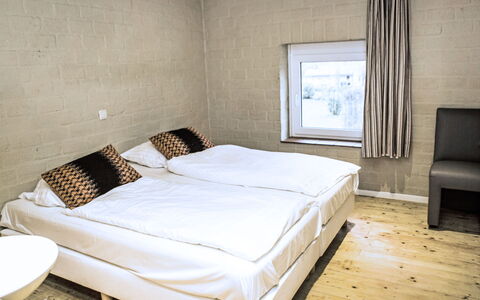 Bungalowpark Landsrade: Furniture, Property, Building, Comfort, Window, Wood, Shade, Bed Frame, Interior Design, Floor