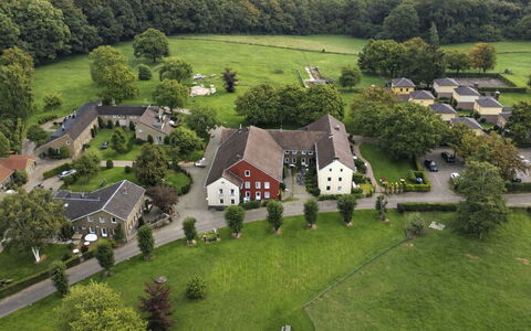 Bungalowpark Landsrade: Landscape, Residential Area, Bird'S-Eye View, Aerial Photography, House, Land Lot, Plain, Human Settlement, Rural Area, Lawn