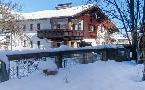 Axams 261: Sky, Snow, Building, Property, Window, Tree, Branch, House, Freezing, Neighbourhood