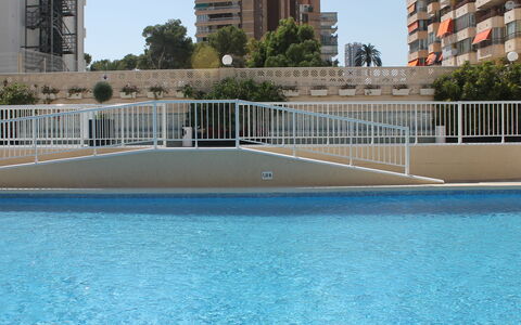 Benidorm 954: Swimming Pool, Property, Water, Condominium, Building, Real Estate, Apartment, Leisure, Vacation, Reflecting Pool