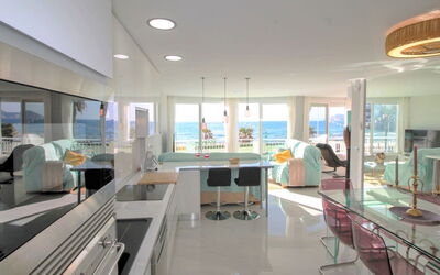 Accommodation:&nbsp;Vistas Sobre El Mar 954.2